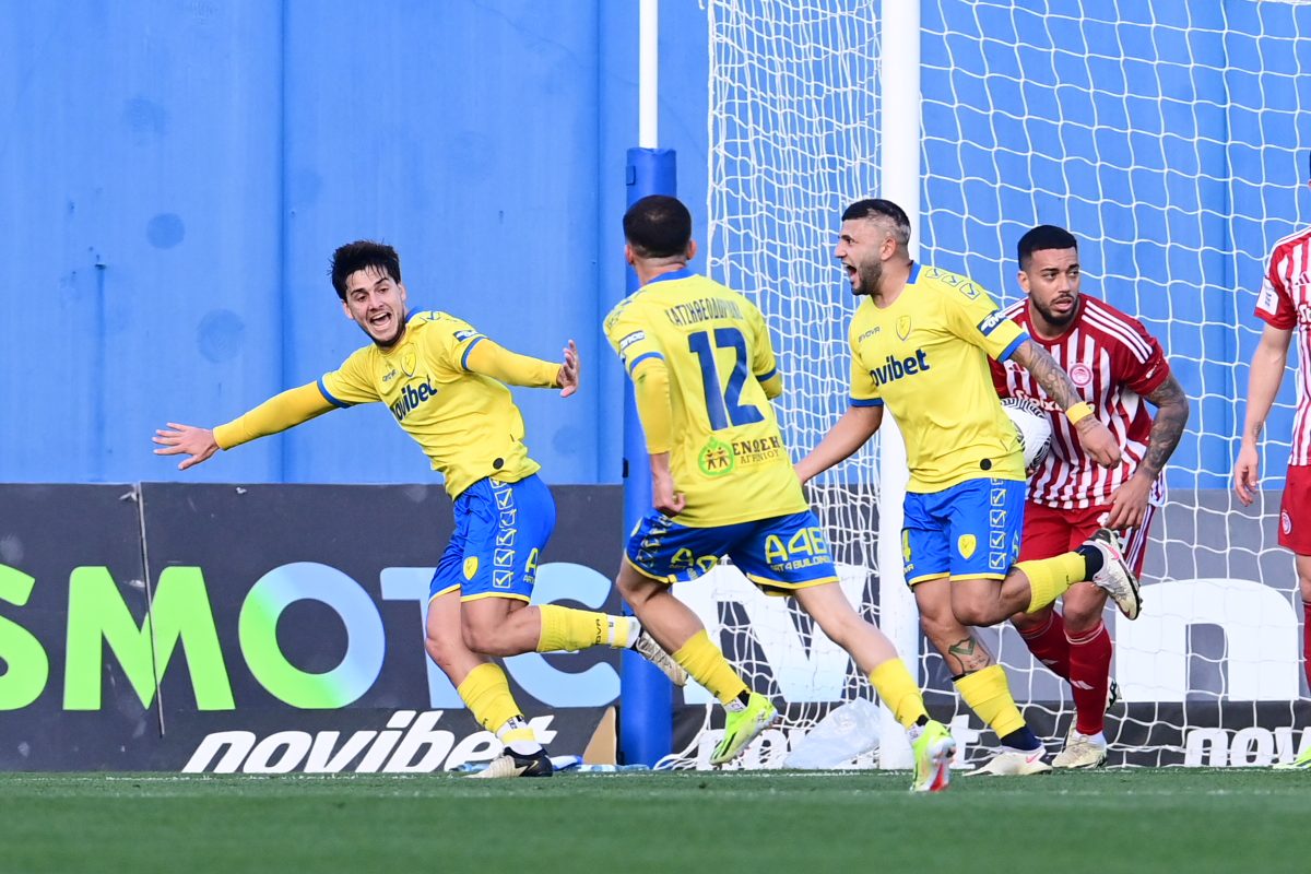 Ανοίγει το σκορ ο Παναιτωλικός επί του Ολυμπιακού – Δείτε βίντεο