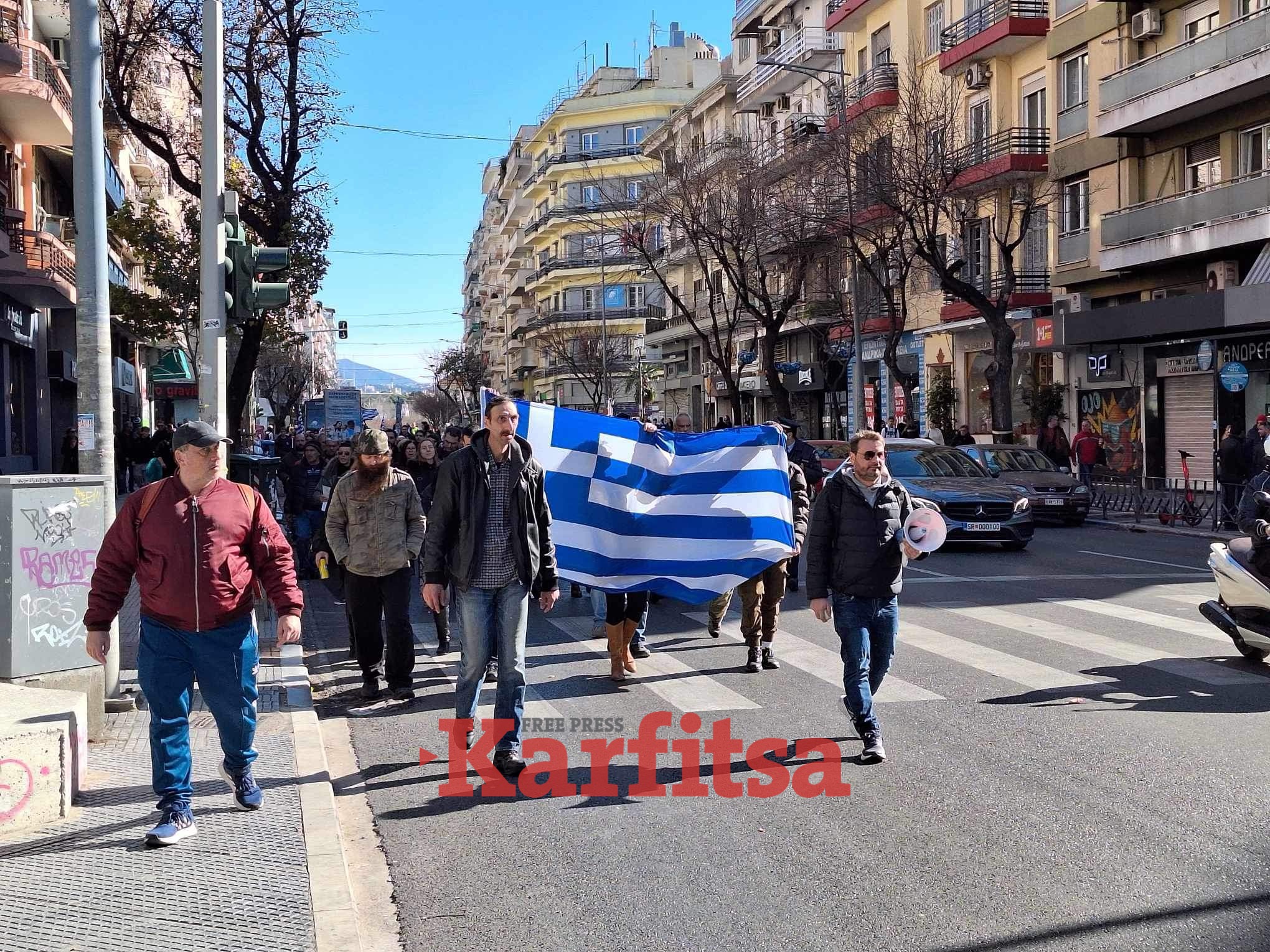 Θεσσαλονίκη: Κλειστό κομμάτι της Τσιμισκή –  Διαμαρτυρία για τα ομόφυλα ζευγάρια (ΦΩΤΟ+Video)