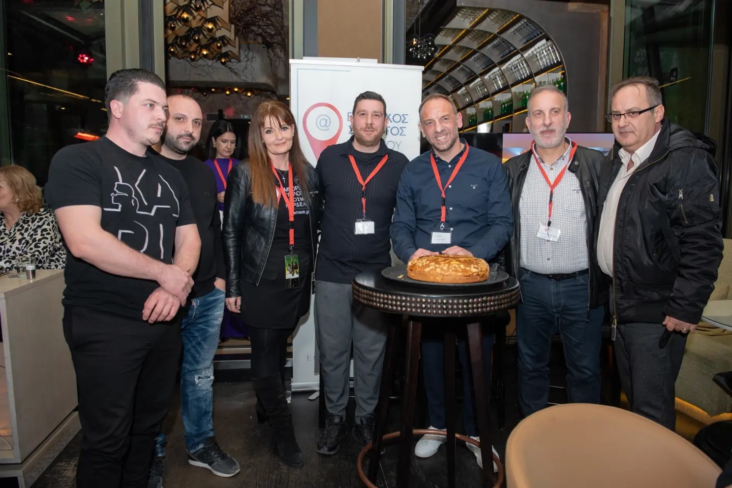 Θεσσαλονίκη: Οι έμποροι Ευόσμου – Κορδελιού έκοψαν την Πρωτοχρονιάτικη πίτα