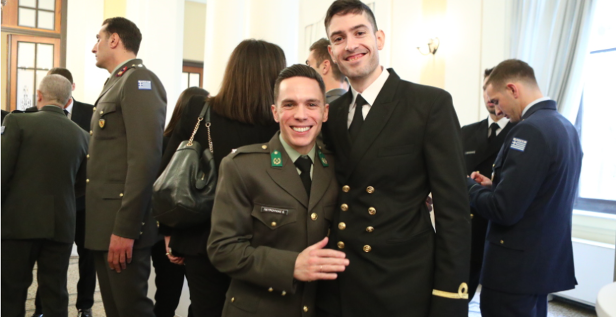 ΓΕΕΘΑ: Φόρεσαν τη στολή Πετρούνιας, Τεντόγλου και άλλοι Ολυμπιονίκες