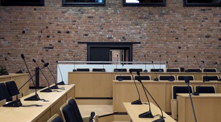 Συνεδριάζει τη Πέμπτη με 11 θέματα το Περιφερειακό Συμβούλιο Κ.Μ.