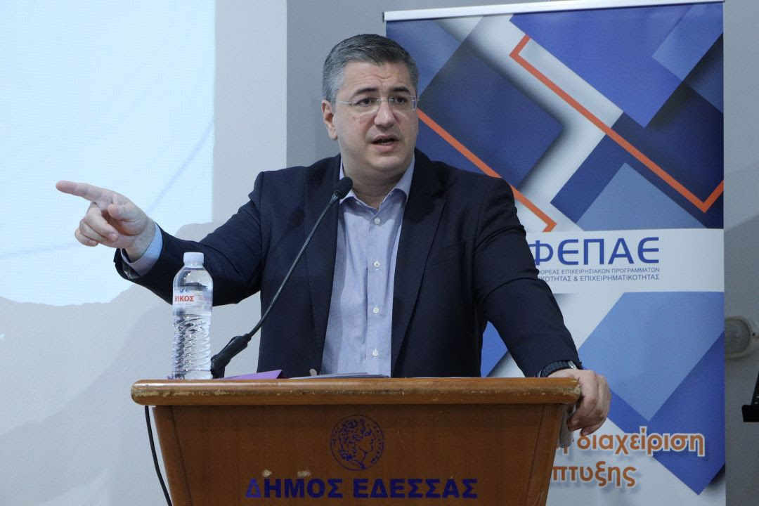 Την πρώτη δράση ενίσχυσης της επιχειρηματικότητας από το νέο ΕΣΠΑ της ΠΚΜ παρουσίασε στην Έδεσσα ο Απ. Τζιτζικώστας