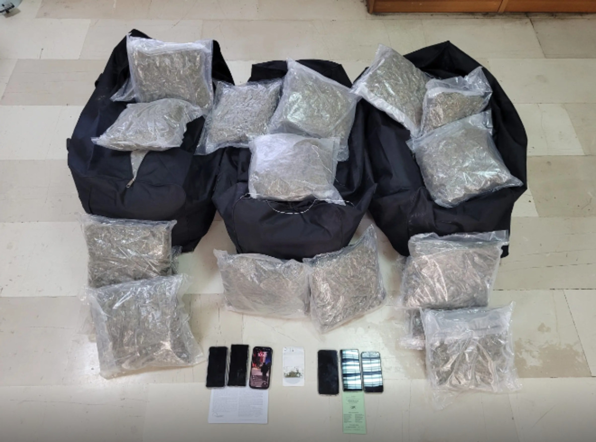 Καταδίωξη από Θεσσαλονίκη – Γρεβενά: Νεαροί είχαν 80 κιλά κάνναβη