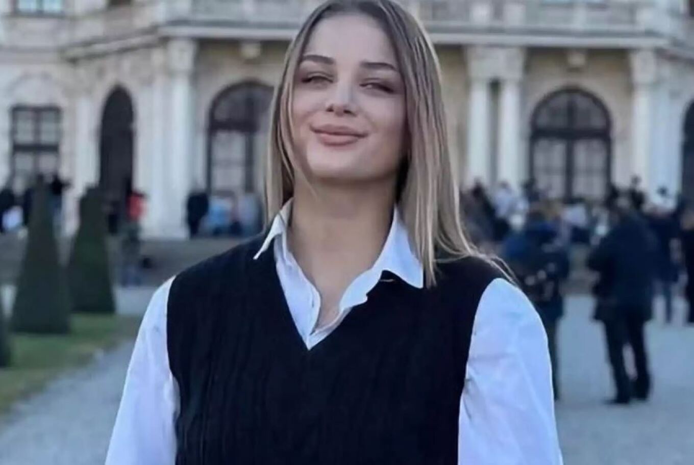 Τραγωδία στα Τέμπη: «Η κόρη μου θεωρούσε το τρένο το πιο ασφαλές και κάηκε ζωντανή στους 1.400 βαθμούς»