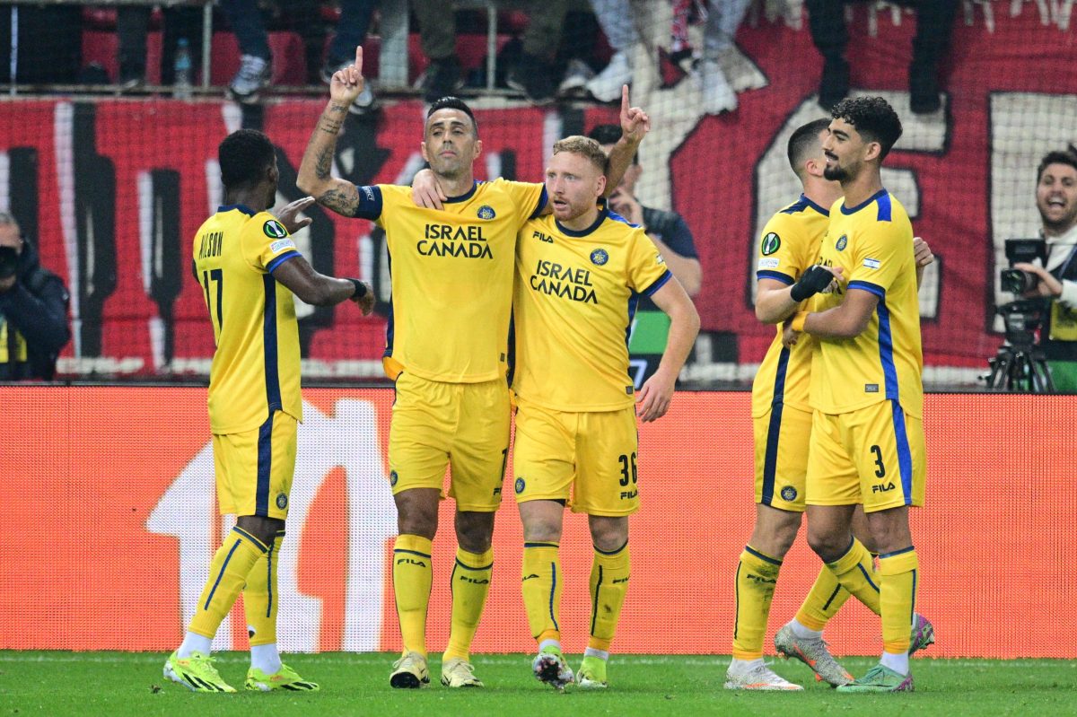 Πάρτι της Μακάμπι στον Πειραία και 4-1 (Video)