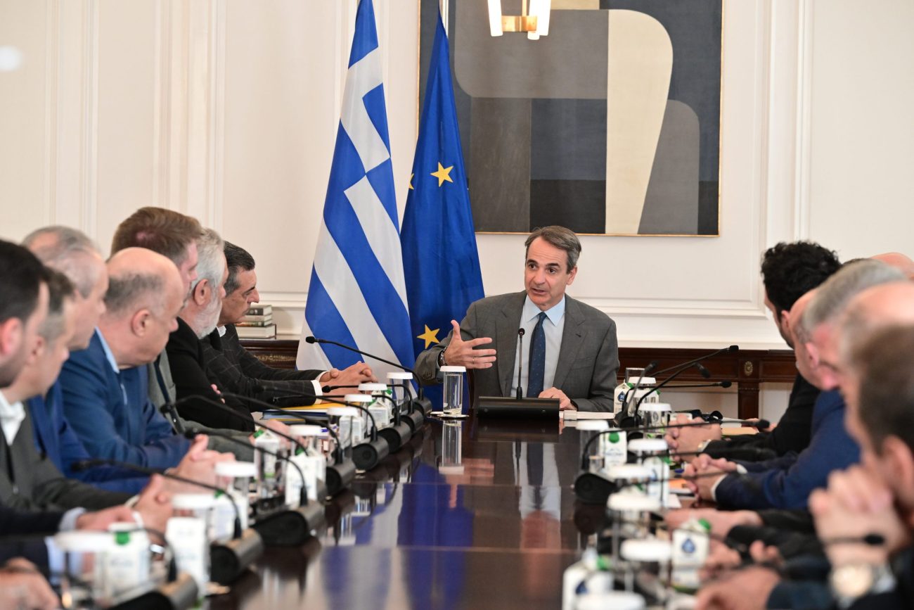 Συνάντηση Κ. Μητσοτάκη με θεσμικούς φορείς της Θεσσαλίας: Πολλά από τα αιτήματα των αγροτών είναι δίκαια – Τι είπε για το αγροτικό πετρέλαιο και τις αποζημιώσεις