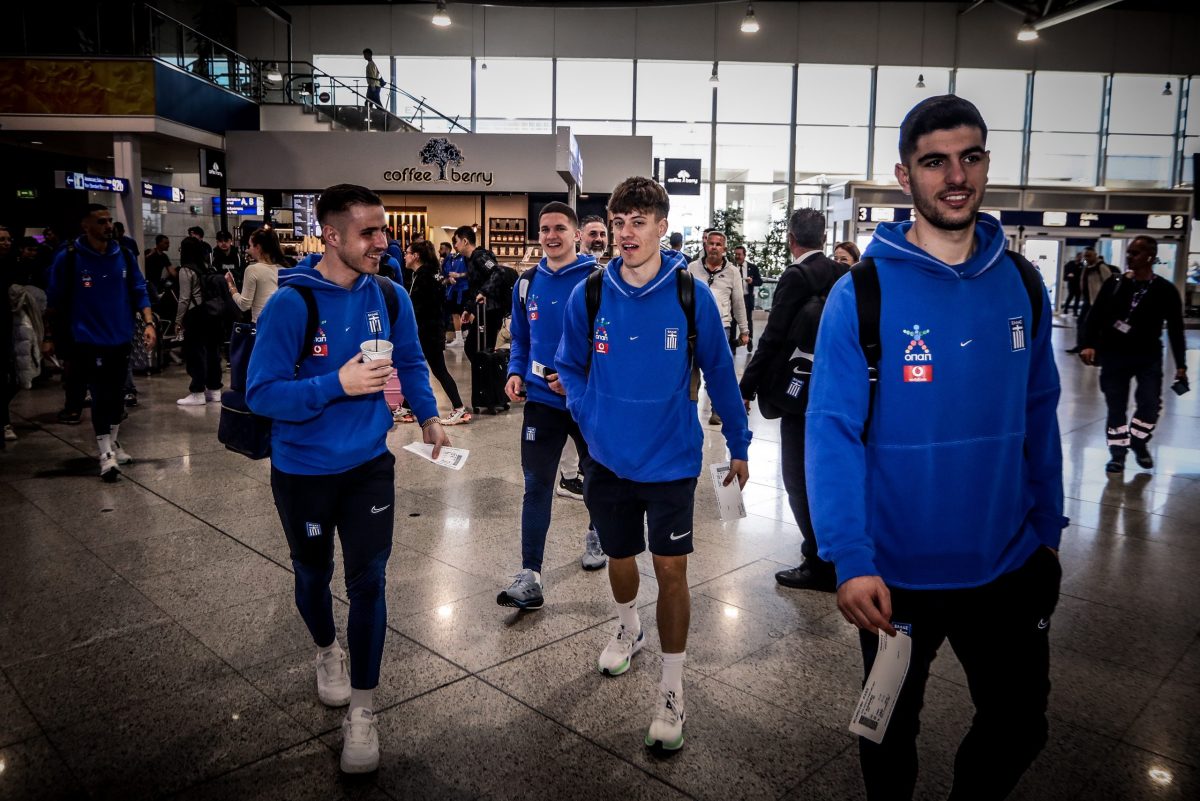 Εθνική Ελλάδας: Αναχώρησε η αποστολή για την Τιφλίδα – Δείτε βίντεο