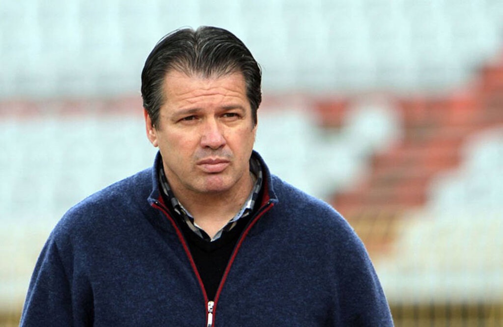 Ο Σούλης Παπαδόπουλος κάθεται στο πάγκο του Ηρακλή