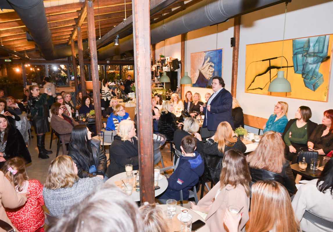 Η αντιδήμαρχος του Δ. Ωραιοκάστρου, Χριστίνα Αλίρη μίλησε σε εκδήλωση για την Ημέρα της Γυναίκας στη Λάρισα