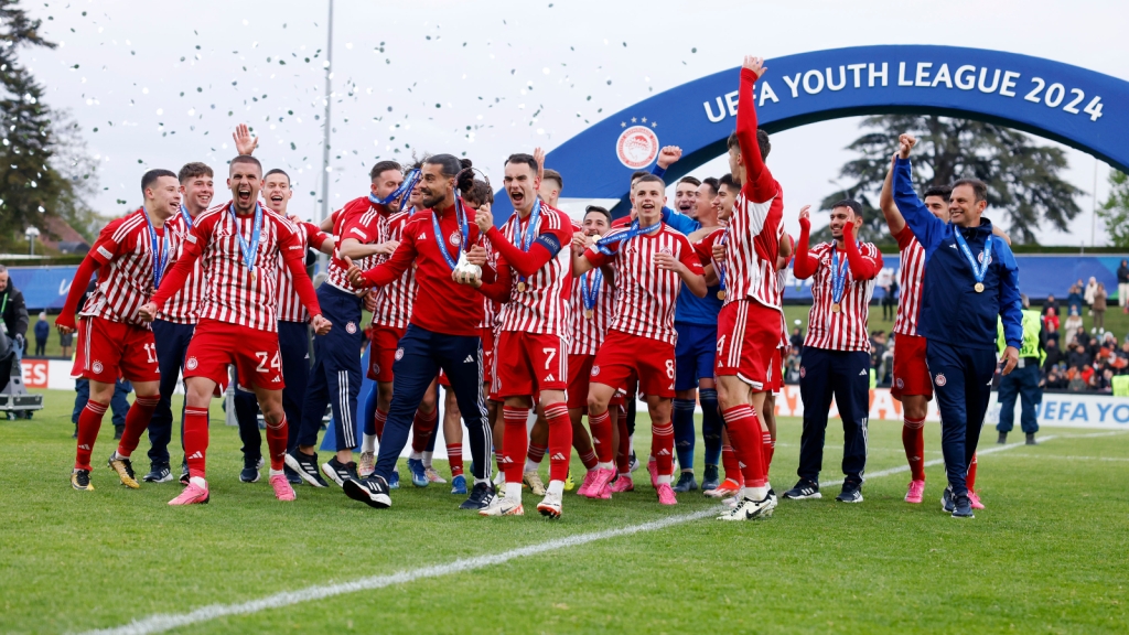 UEFA: «Ο Ολυμπιακός έγινε η πρώτη ελληνική ομάδα που κερδίζει μια διοργάνωσή μας» (ΦΩΤΟ)