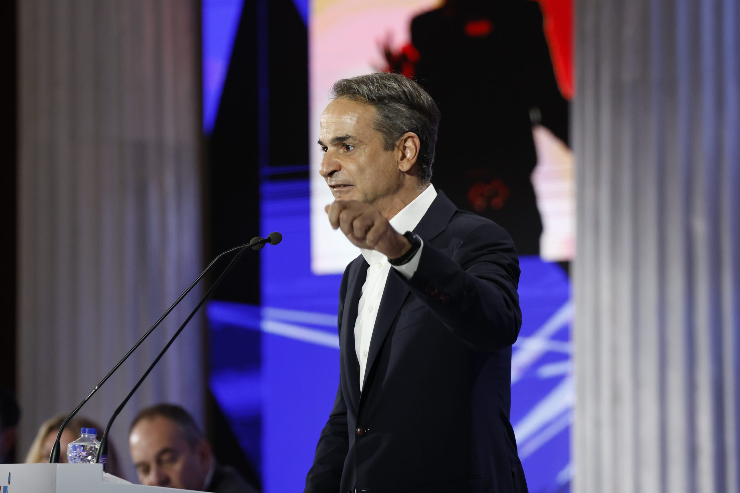 Αυτοσυγκράτηση συνιστά η Αθήνα για την κρίση στη Μέση Ανατολή  – Ανησυχία για το παγκόσμιο εμπόριο