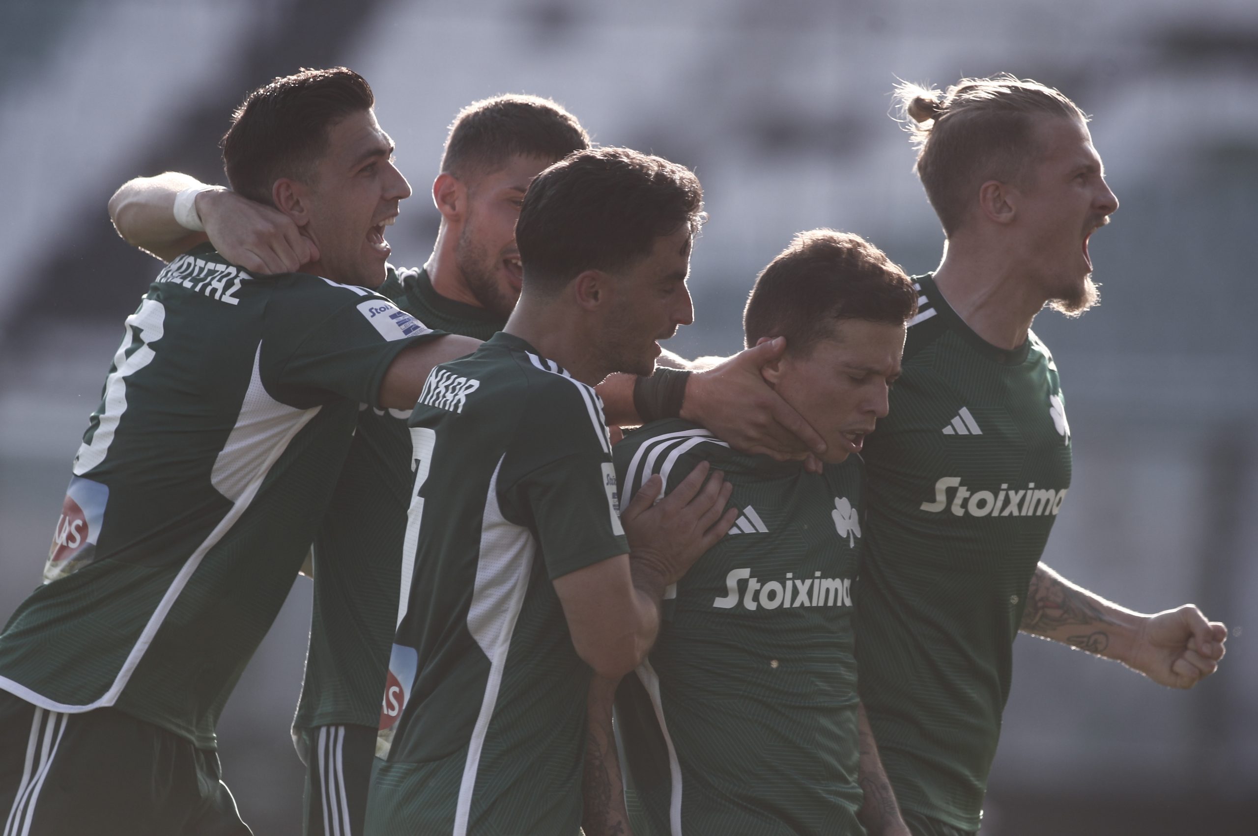 Παναθηναϊκός-Λαμία (3-1): «Λυτρωτής» Μπερνάρ έδωσε στους «πράσινους» το τρίποντο (Video)