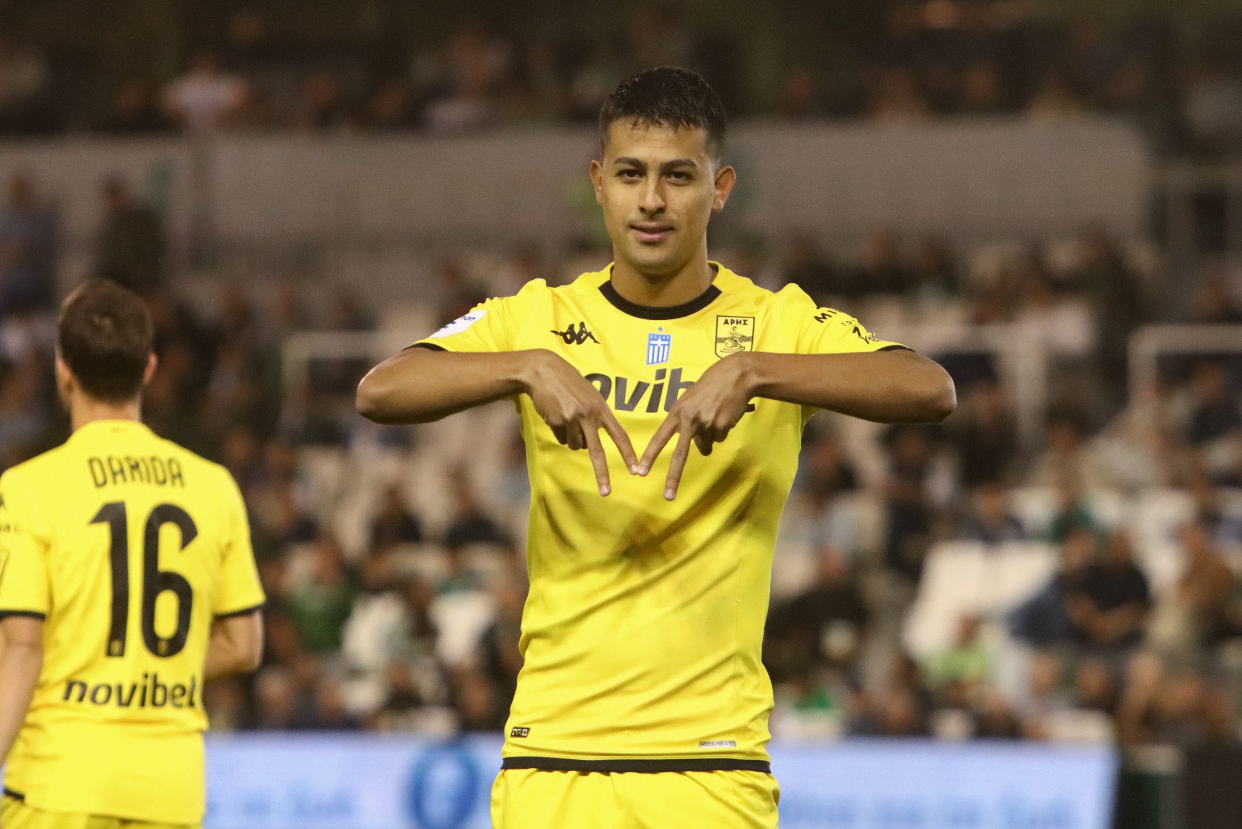 ΠΑΕ Άρης: «Δηλαδή, τι άλλο περιμένετε να δείτε για να ορίσετε Έλληνες;»