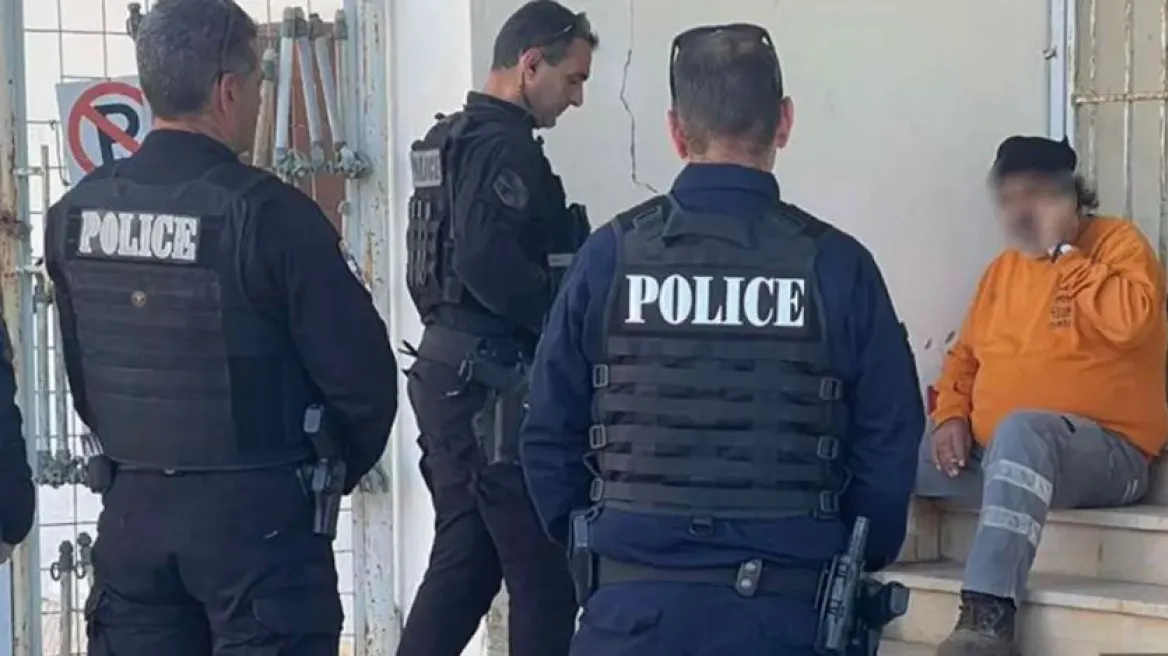 Άνδρας απειλούσε να αυτοπυρποληθεί λόγω χρεών