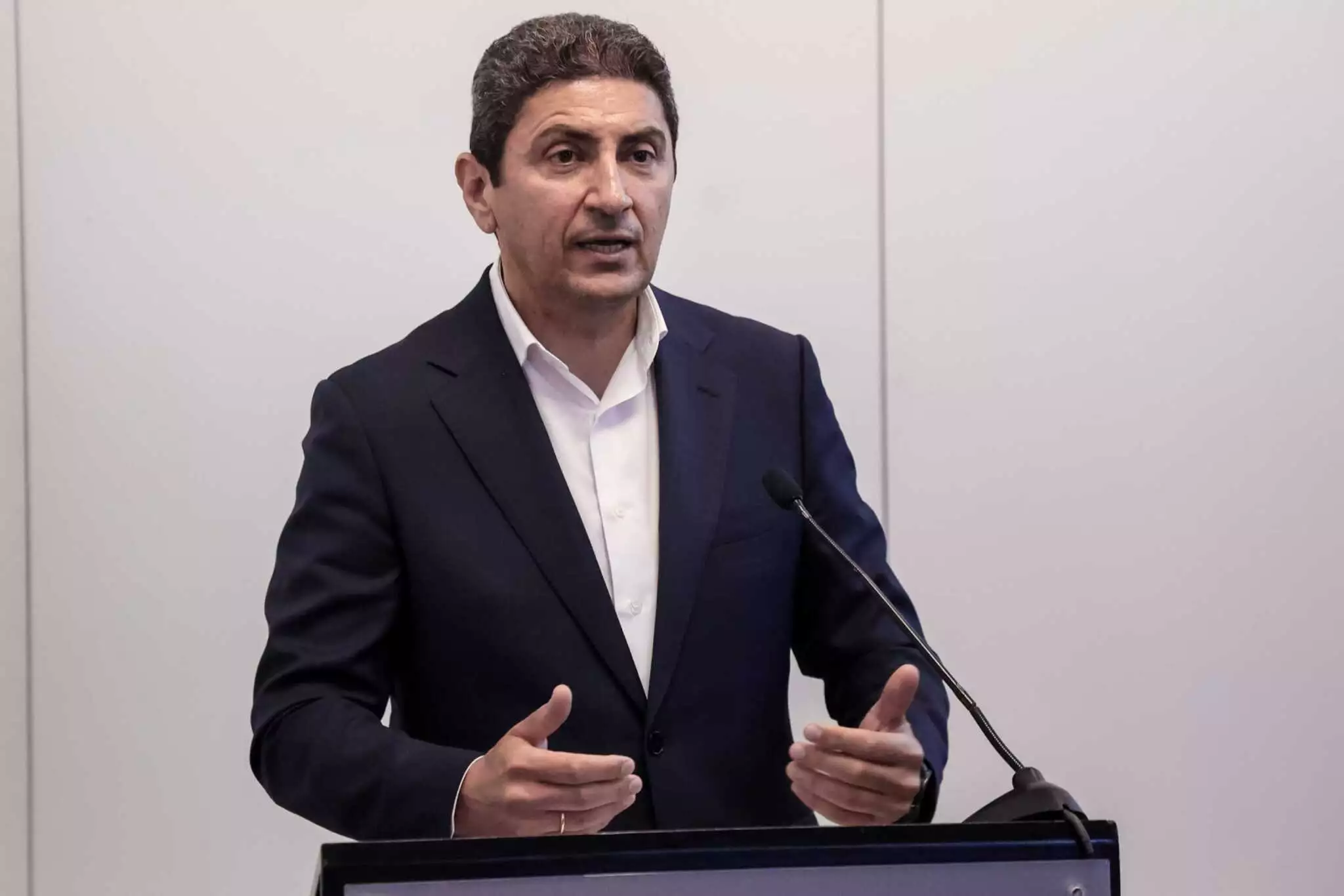 Λευτέρης Αυγενάκης: Ενεργοποιείται από σήμερα η Κάρτα του Αγρότη