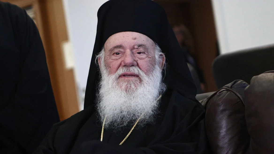 Αρχιεπίσκοπος Ιερώνυμος: «Δεν θα κάνουμε ό,τι μας λέει ο Βελόπουλος και κάθε πολιτικός» (Video)