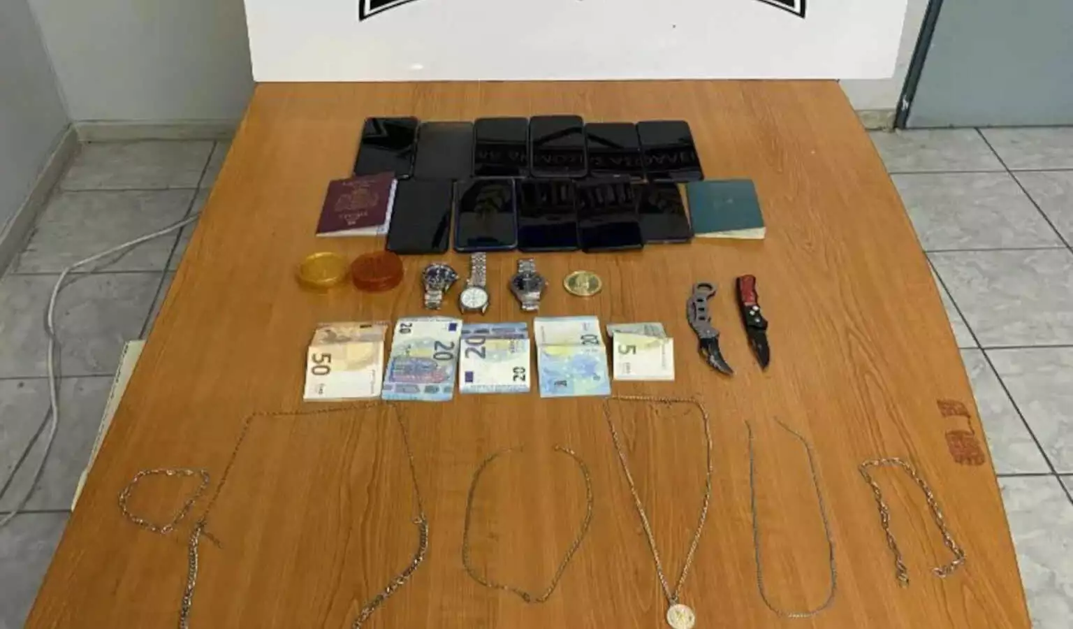 Εξαρθρώθηκε σπείρα που «ξάφριζε» επιβάτες σε ΜMM– Πως δρούσε