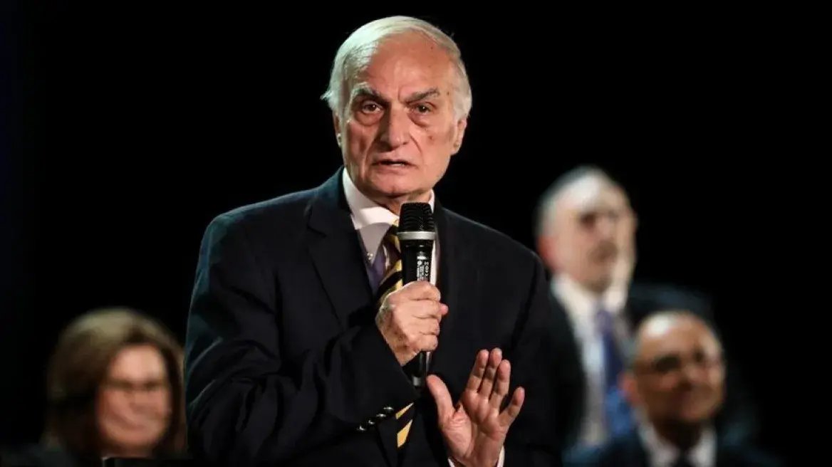 Βγήκε από την εντατική ο Μανώλης Μαυρομμάτης