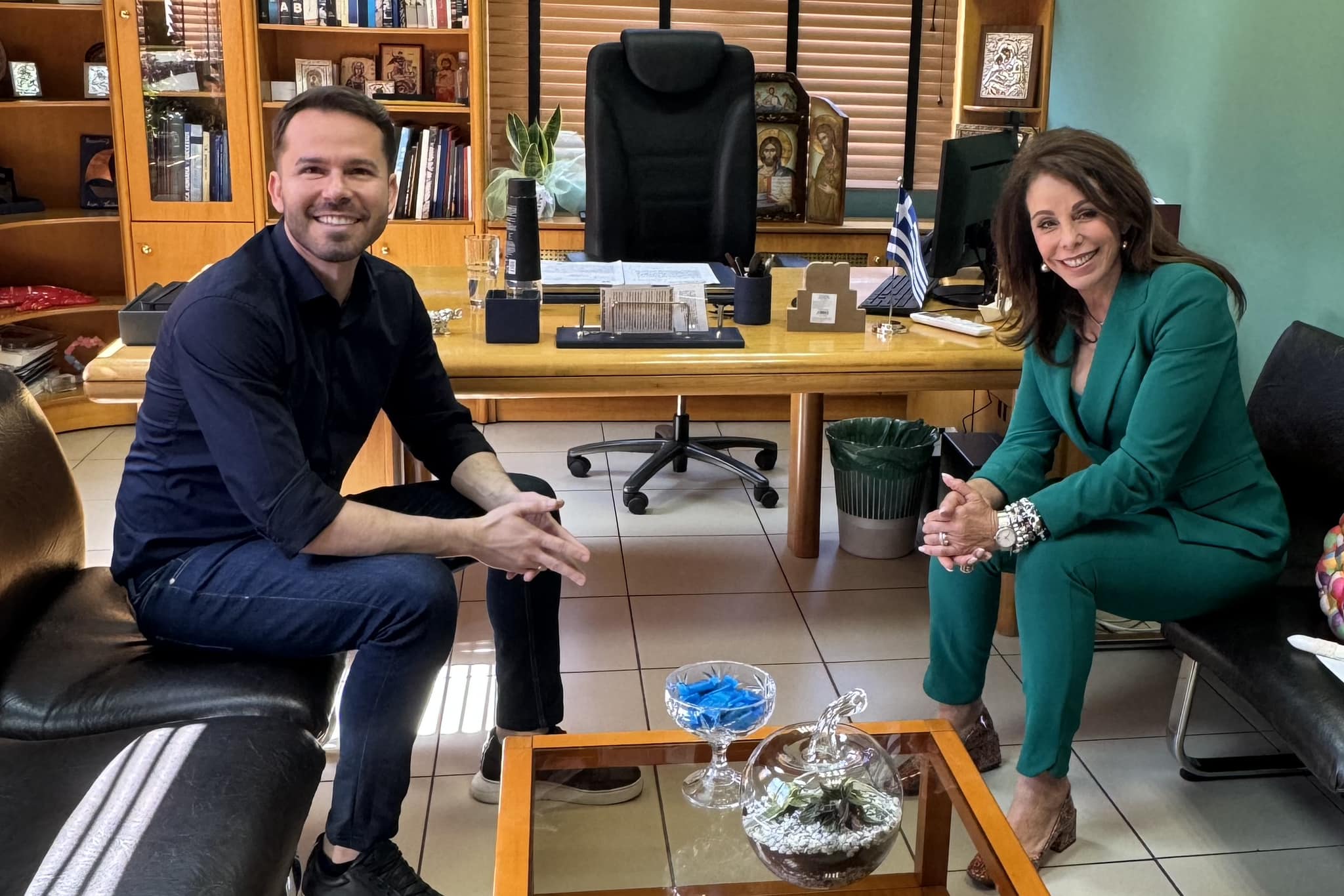 Ο Ασλανίδης στηρίζει Πατουλίδου 