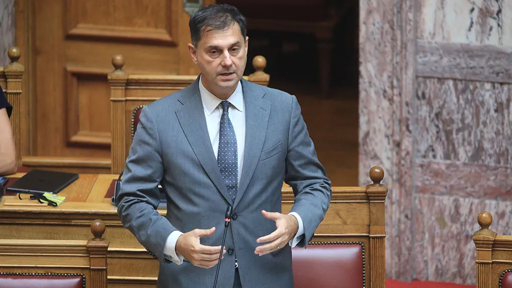 Χ. Θεοχάρης: Τάξη σε ανασφάλιστα και ακίνητα αυτοκίνητα