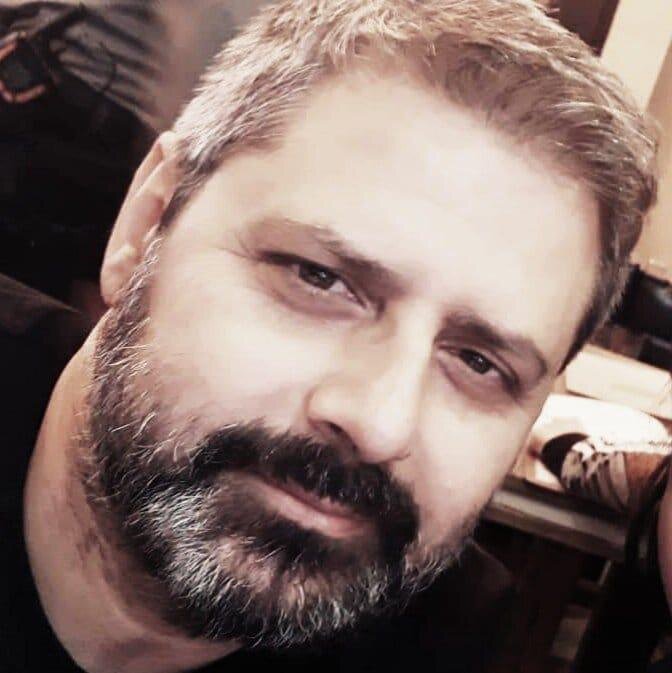 Ιωάννης Τσιπέλης : «Να θυμηθούμε μουσική και τραγούδια με τα οποία διασκεδάζαμε, βγαίναμε ραντεβού, ερωτευόμαστε…»