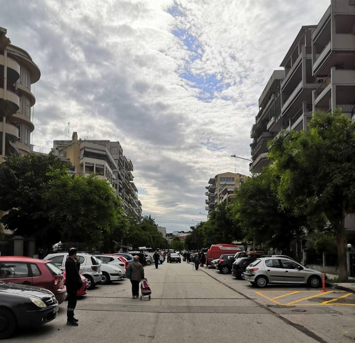 Συνεχίζεται η μάχη με το παρεμπόριο στη Θεσσαλονίκη – Καθαρές οι λαϊκές (ΦΩΤΟ)