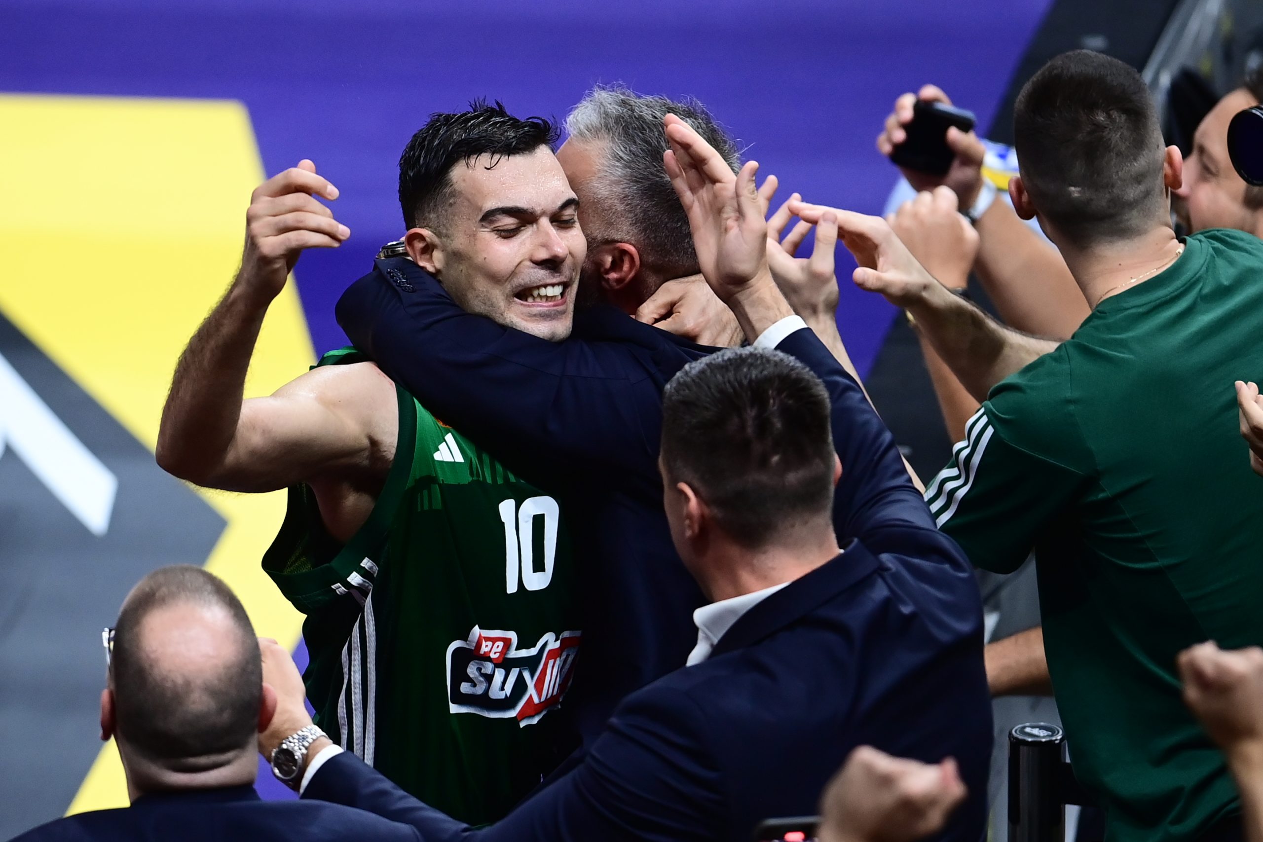 Προκρίθηκε ο Παναθηναϊκός στον τελικό της Euroleague – Επικράτησε επί της Φενέρμπαχτσε με 73-57 (Video)
