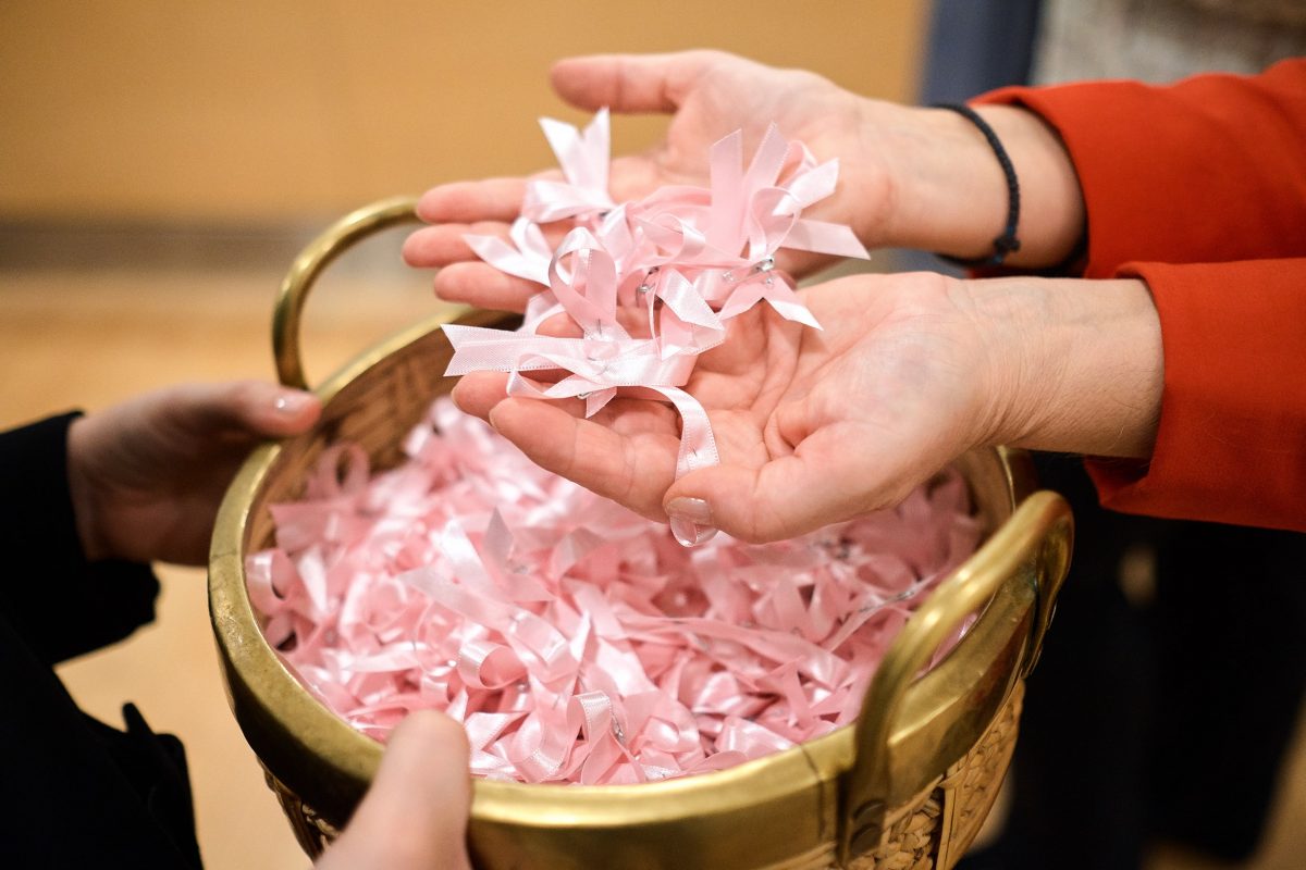 Οι γυναίκες κάνουν άλμα