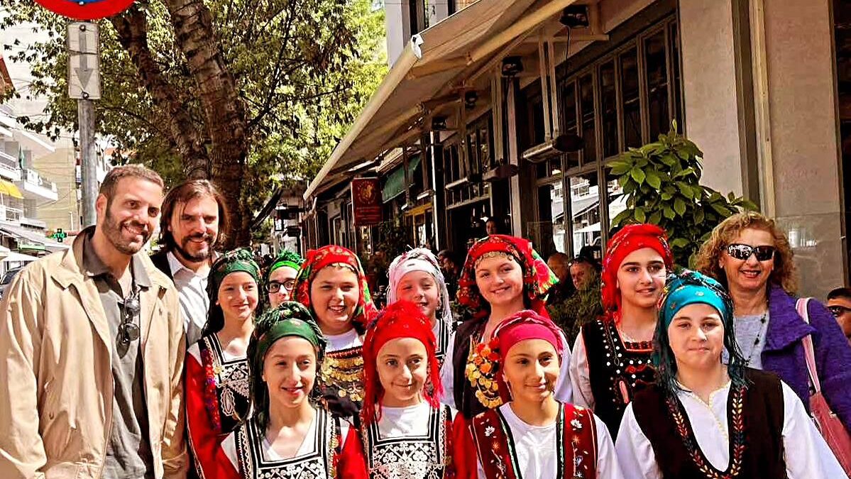 Τρέχει ο Παππάς 