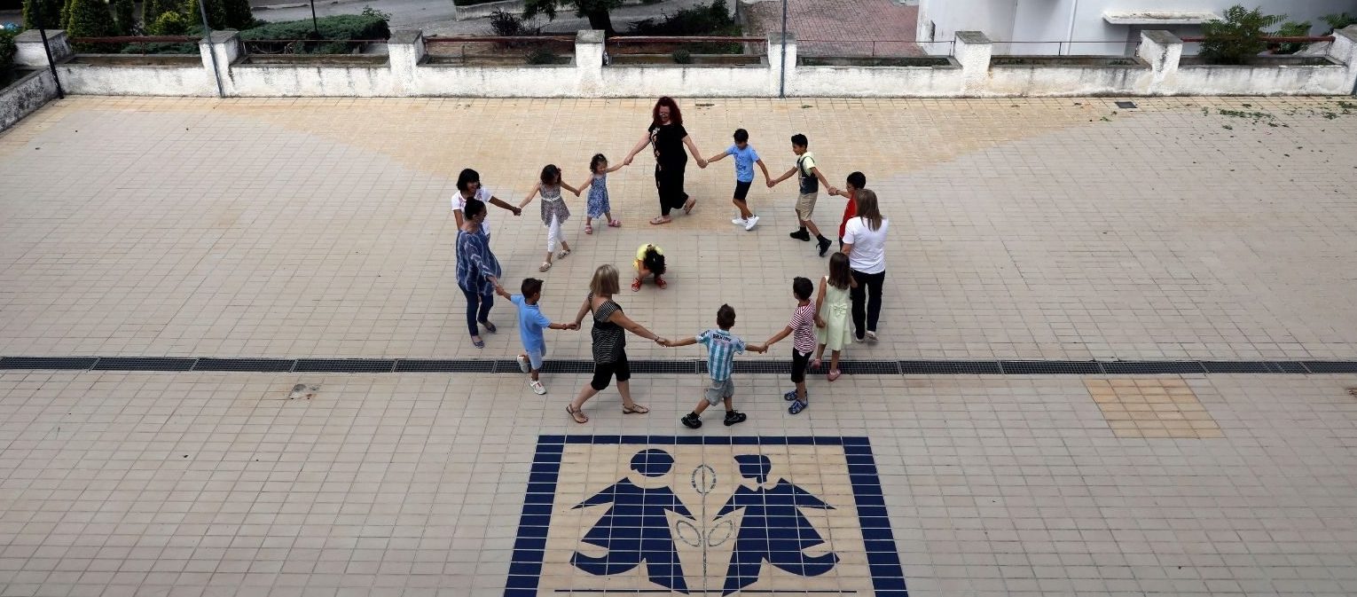 Θεσσαλονίκη: Καμπάνια ενημέρωσης από τα Παιδικά Χωριά SOS – «Κάθε παιδί αξίζει μια οικογένεια» (Video)