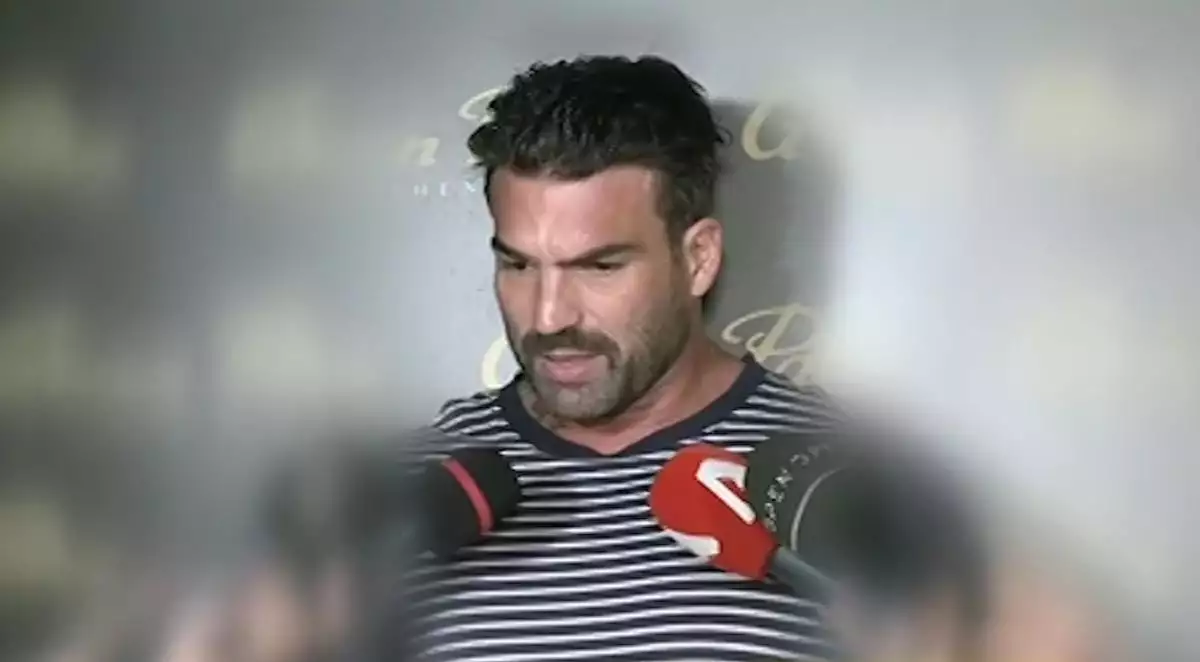 Δ. Αλεξάνδρου: «Είμαστε με την Ι. Τούνη πολύ ενεργοί γονείς, παίρνουμε παντού το παιδί μας μαζί» (Video)