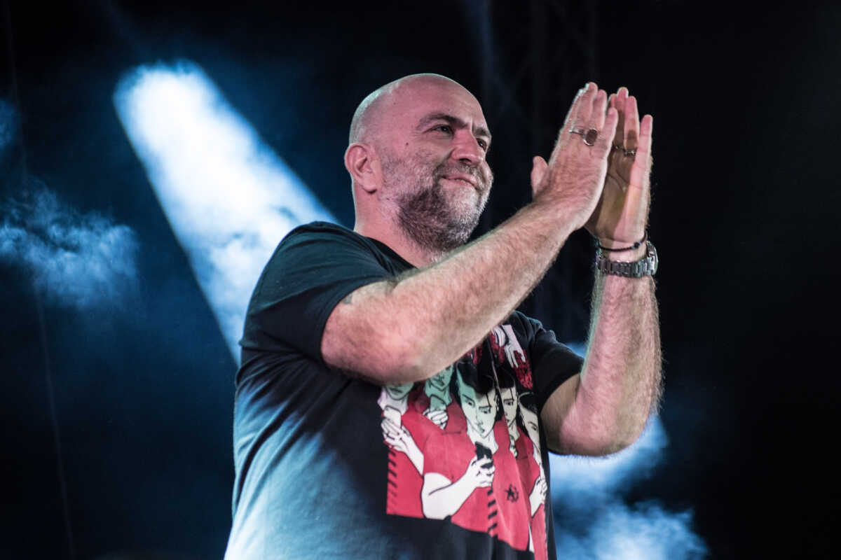 Μπάμπης Στόκας: «Μπορώ να βοηθήσω με αγνές προθέσεις την Ελληνίδα και τον Έλληνα»