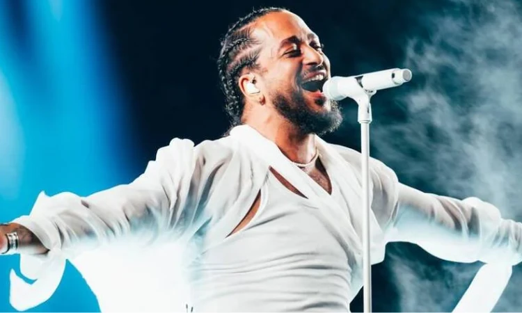 Eurovision: Κύπριος τραγουδιστής κυκλοφόρησε το “Mon amour” της Γαλλίας στα Ελληνικά (Video)