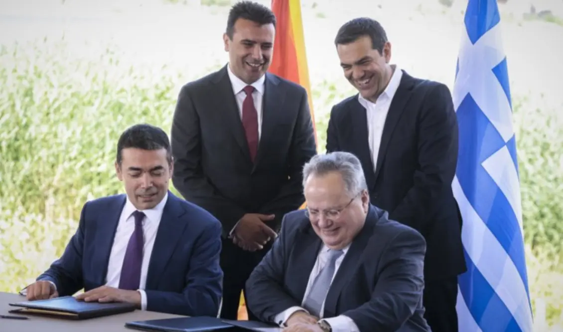 Πώς ο ΣΥΡΙΖΑ έδεσε τη χώρα χειροπόδαρα – Τα σκοτεινά σημεία της συμφωνίας των Πρεσπών