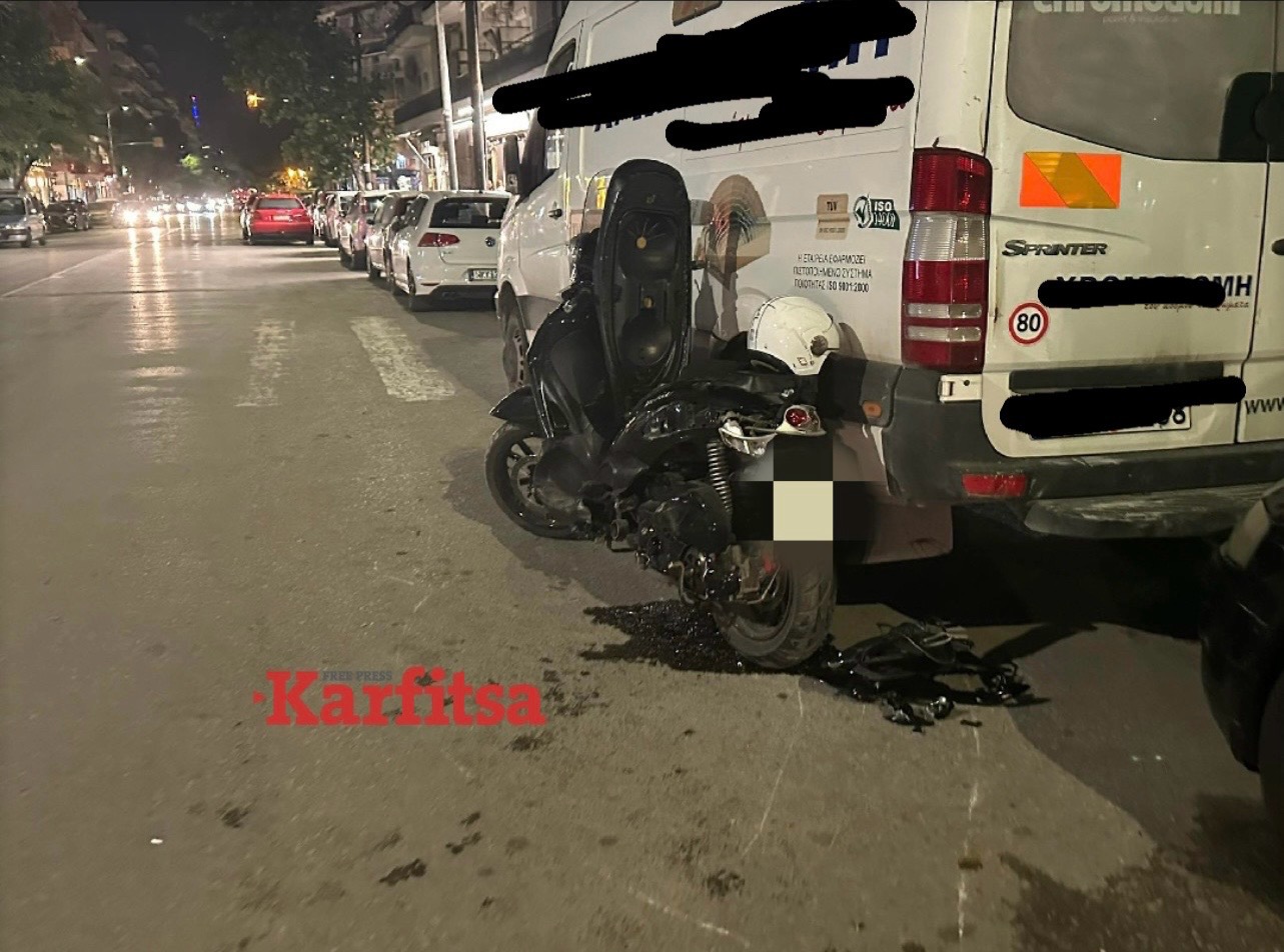 Θεσσαλονίκη: ΙΧ συγκρούστηκε με δίκυκλο – Παραβίασαν ερυθρό σηματοδότη (ΦΩΤΟ+Video)