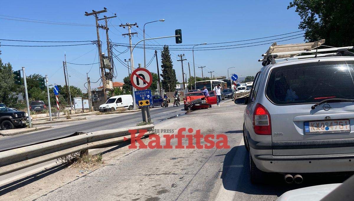 ΤΩΡΑ- Θεσσαλονίκη: Τροχαίο με σύγκρουση δύο ΙΧ στα ανατολικά (ΦΩΤΟ)