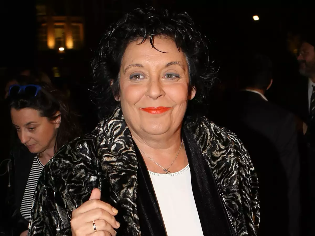 Λιάνα Κανέλλη: Τα «περαστικά» της Στ. Τσιμτσιλή και τα νεότερα για την υγεία της (Video)