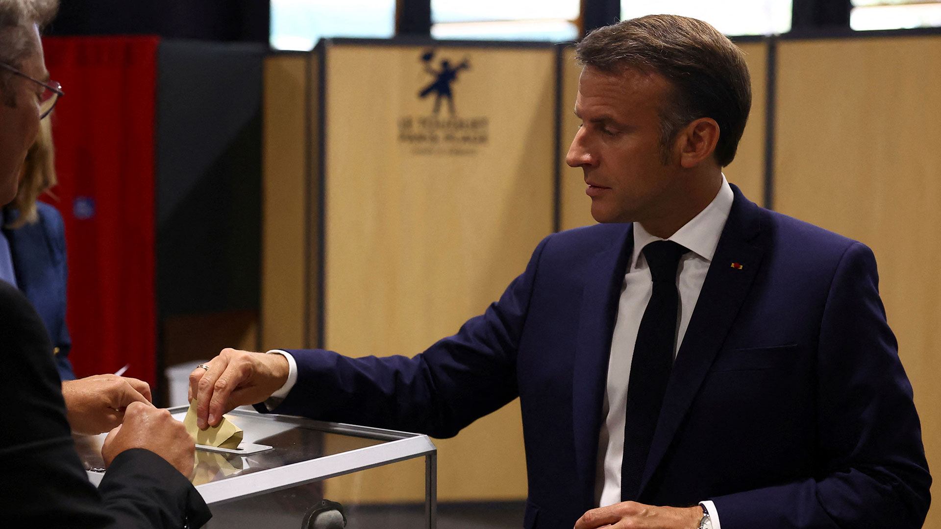 Ευρωεκλογές 2024: «Βόμβα» στην Γαλλία – Πρόωρες εκλογές από τον Εμανουέλ Μακρόν (Video)