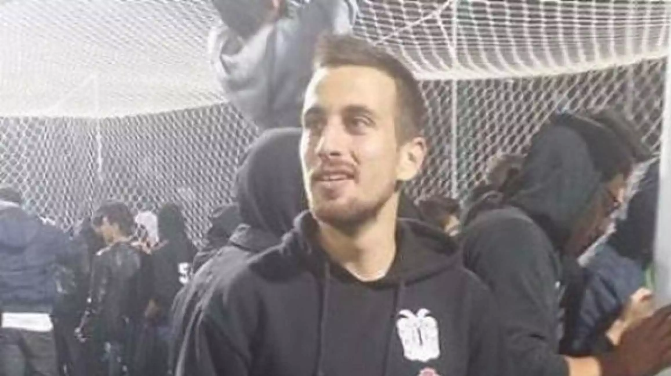 Νάσος Κωνσταντίνου: Ράγισαν καρδιές στη δίκη οι γονείς του 24χρονου φίλου του ΠΑΟΚ που δολοφονήθηκε στη Θεσσαλονίκη