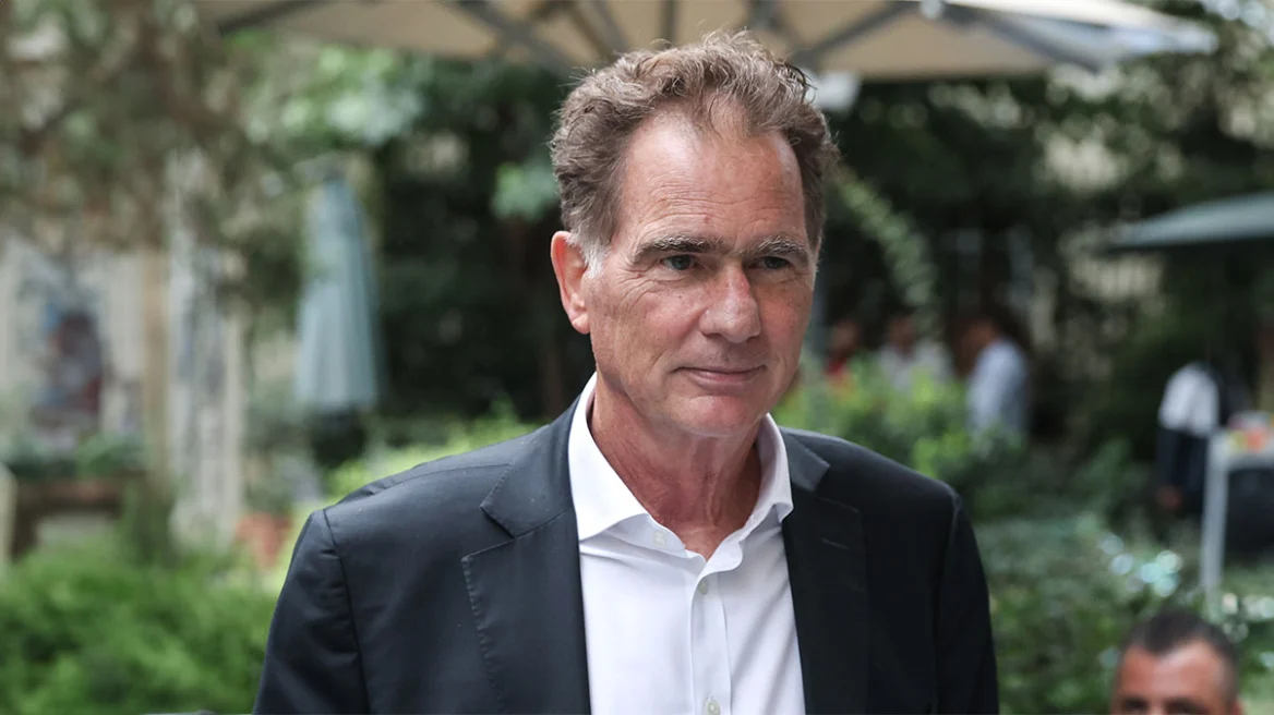 Θέμα ηγεσίας στο ΠΑΣΟΚ θέτει και ο Νίκος Παπανδρέου: Ο λόγος άμεσα στους φίλους και στα μέλη για Αλλαγή