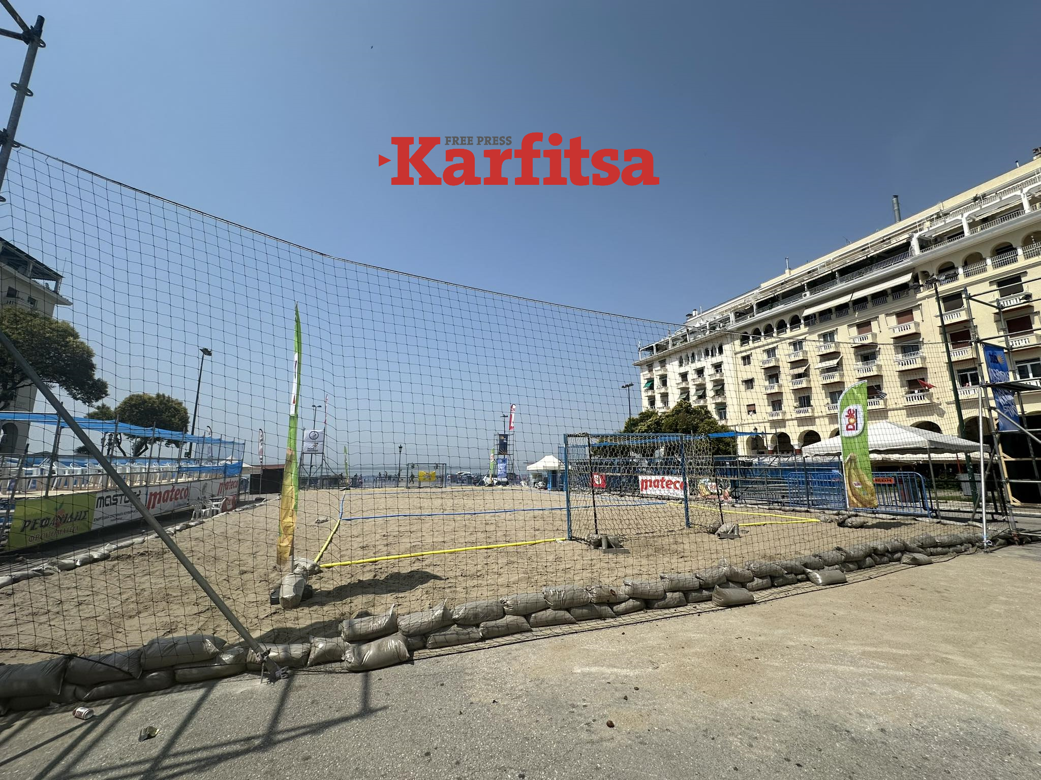 Beach Hanball για πρώτη φορά στο κέντρο της Θεσσαλονίκης – Πώς μεταμορφώθηκε η πλ. Αριστοτέλους (ΦΩΤΟ+Video)