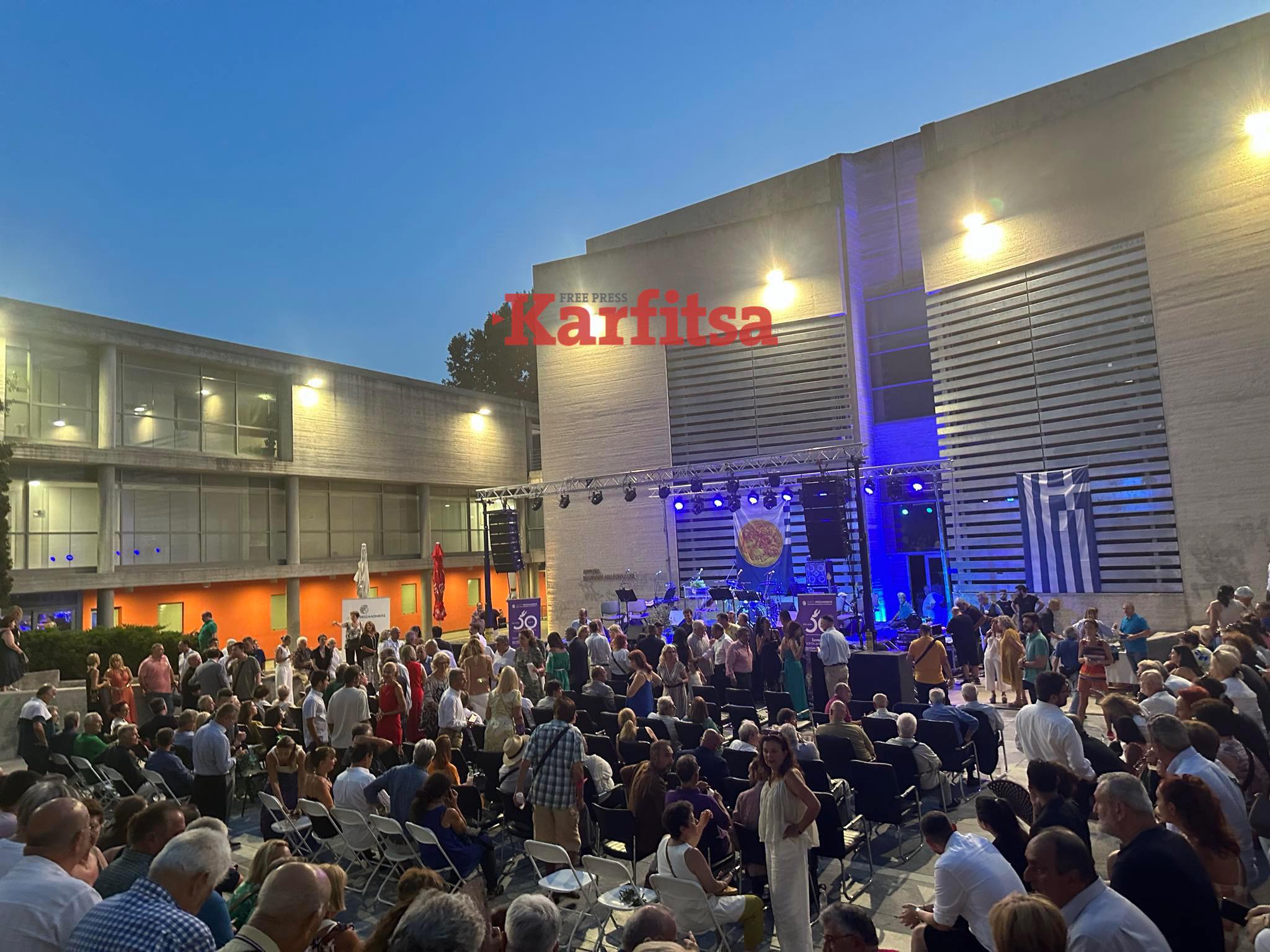 Θεσσαλονίκη: Μοναδικές στιγμές στην επέτειο των 50 χρόνων από την αποκατάσταση της Δημοκρατίας (ΦΩΤΟ + Video)