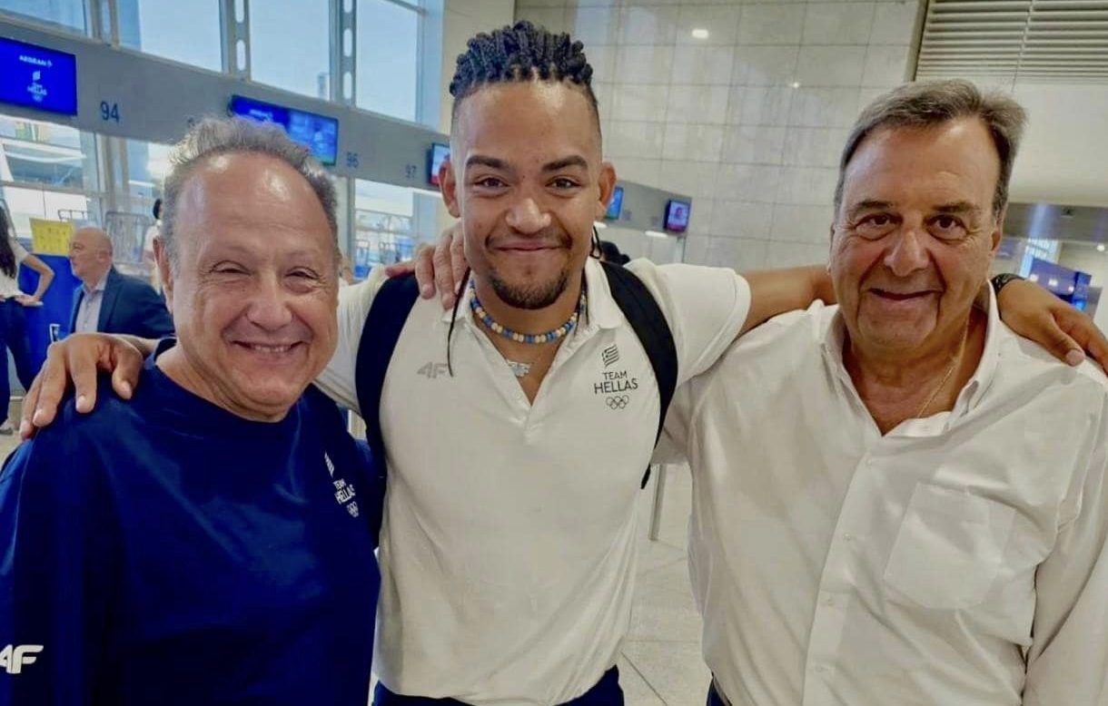 Ολυμπιακοί Αγώνες: Ο δήμαρχος Θεσσαλονίκης, Στέλιος Αγγελούδης αναχώρησε για Παρίσι μαζί με την Team Hellas (ΦΩΤΟ)