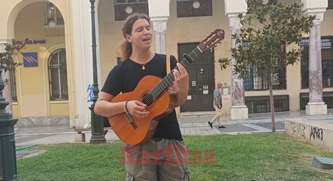 Θεσσαλονίκη: Ιστορίες από έναν μουσικό του δρόμου – Η επικίνδυνη πλευρά, οι αστείες και οι παράξενες στιγμές