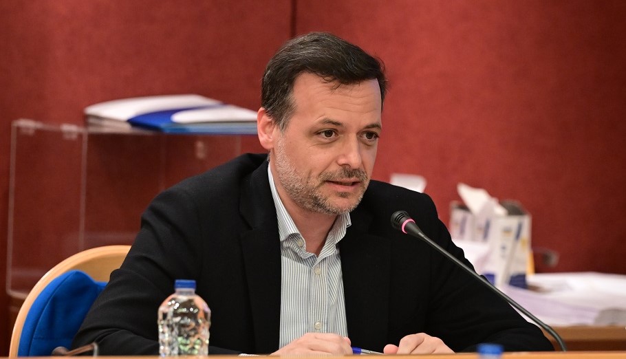 Οι παρουσίες στον X. Δούκα