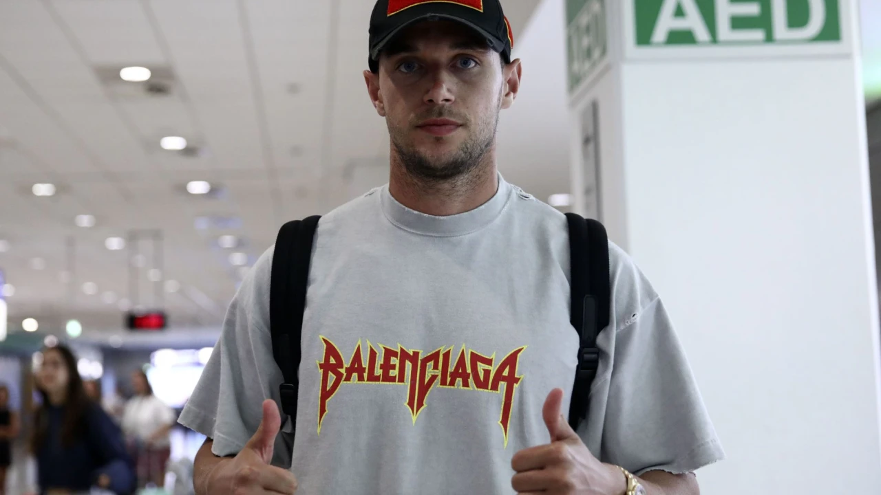 Στην Ελλάδα ο Γιάρεμτσουκ για υπογραφές στον Ολυμπιακό (ΦΩΤΟ)