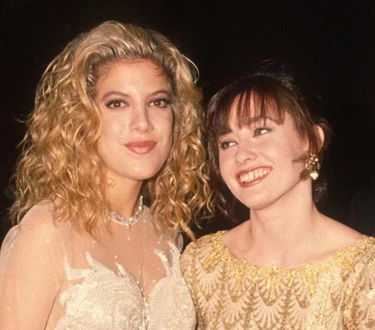 Tori Spelling για Shannen Doherty: «Είμαι ευγνώμων που είχαμε μια τελευταία συζήτηση»
