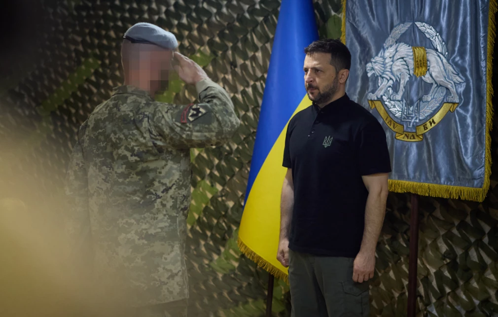 Ο Ζελένσκι επισκέφθηκε την πρώτη γραμμή του μετώπου στο Χάρκοβο