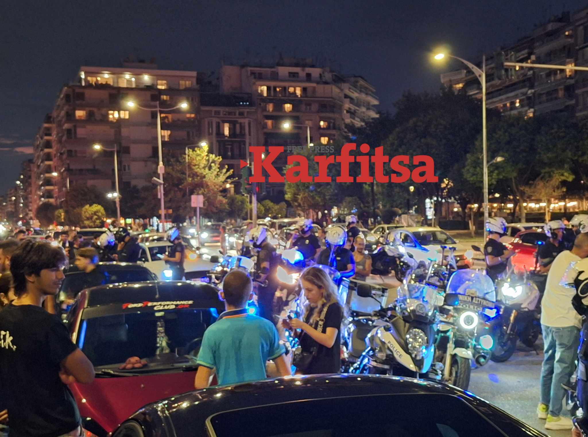 Θεσσαλονίκη: Πρόστιμα από την ΕΛΑΣ κατά τη διάρκεια συγκέντρωσης μηχανόβιων στο Λευκό Πύργο (ΦΩΤΟ+Video)