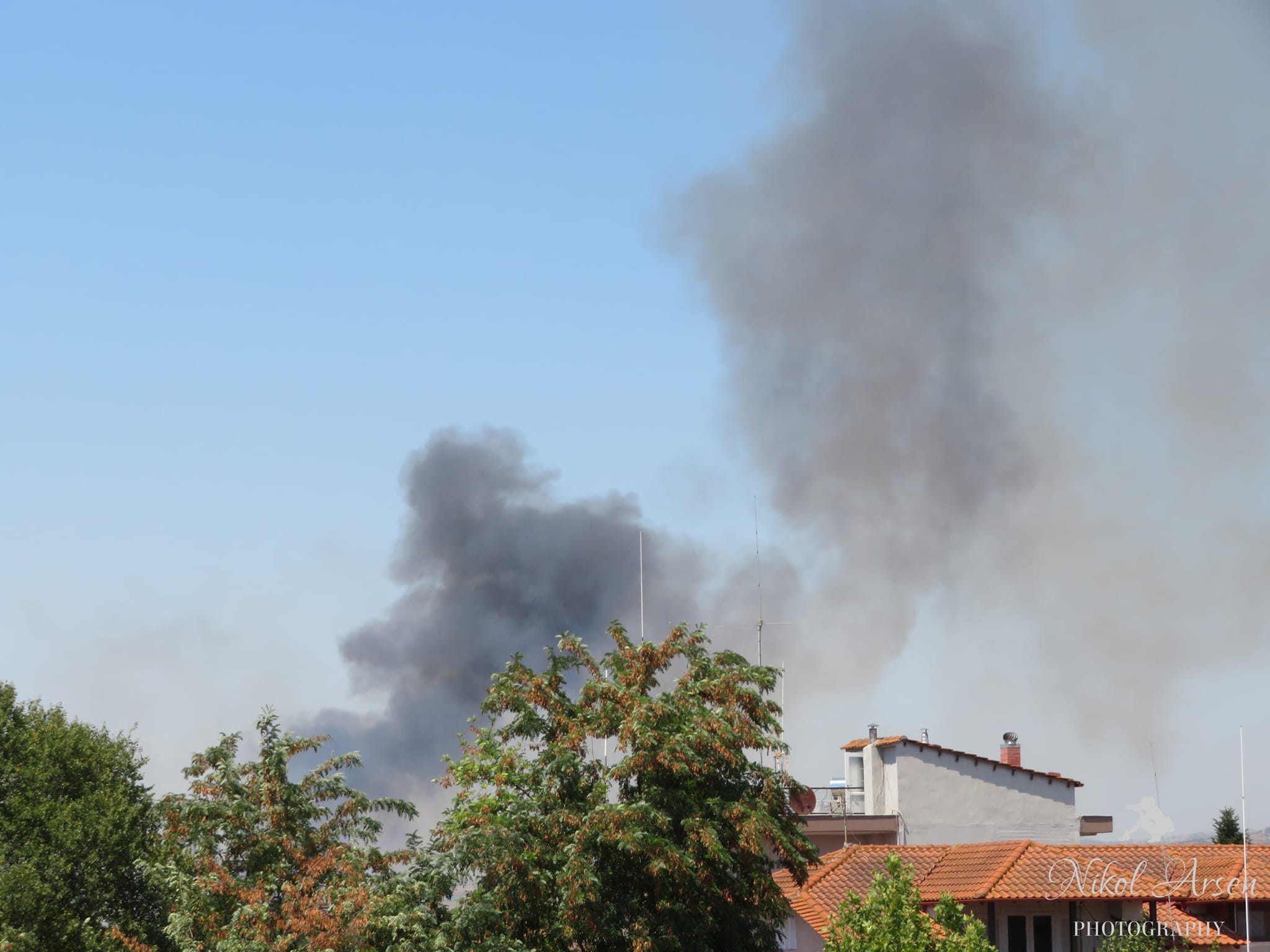 Θεσσαλονίκη: Μερικώς ελεγχόμενη η φωτιά στον Λαγκαδά (ΦΩΤΟ)